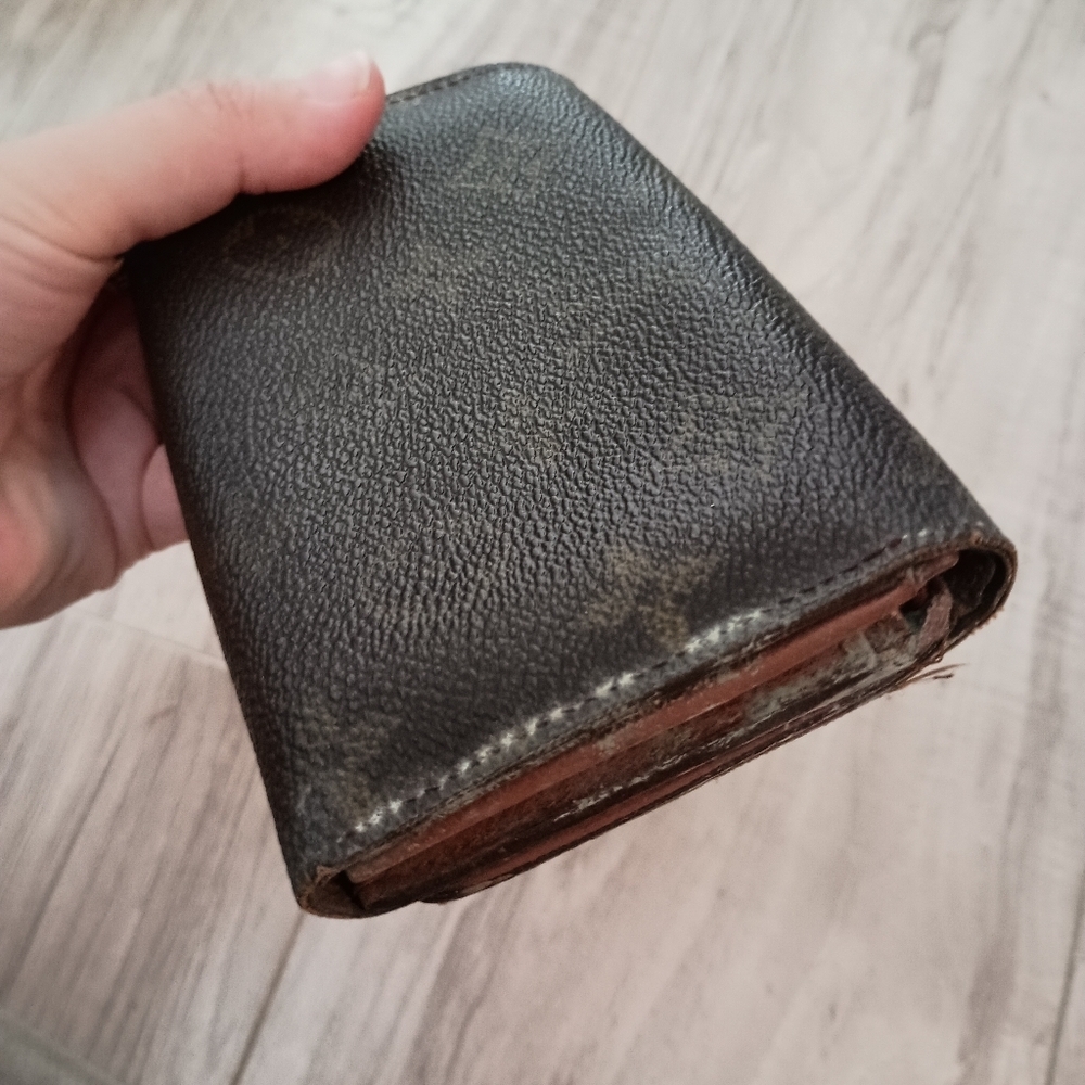 Auth LOUIS VUITTON Porte Monnaie Tresor Monogram France - Picture 5 of 10